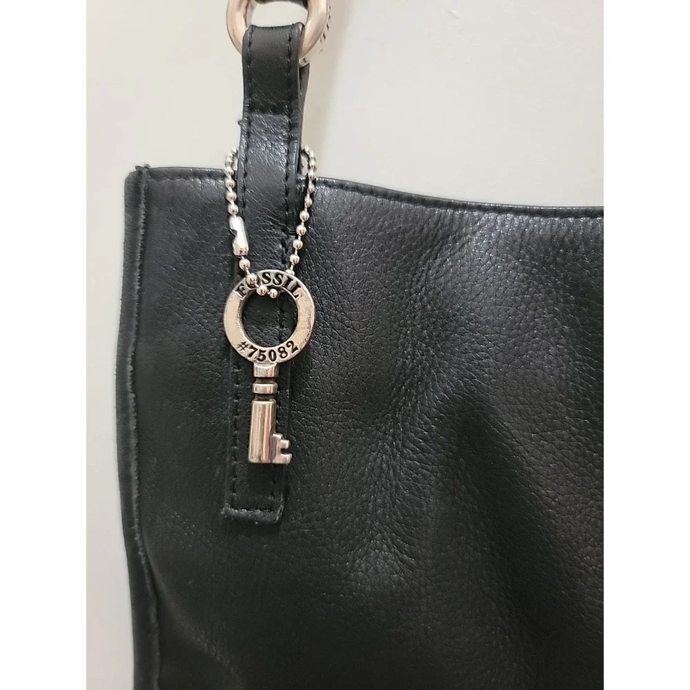 Vintage Fossil Black Leather Shoulder Bag with Key Charm Magnetic Flap Closure